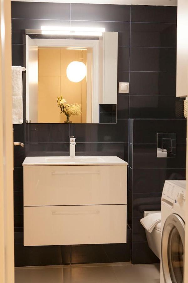 Chic & Comfortable Central Apart, Close To National Archeological Museum! Athens Luaran gambar